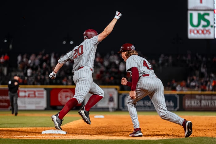 Ethan Petry rounding first base after his game-tying homerun in the 9th inning versus the Clemson Tigers (2nd March, 2024)